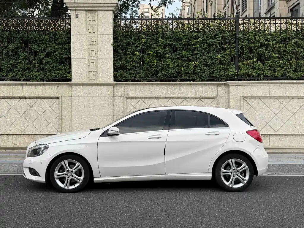 Mercedes-Benz A-Class 2014