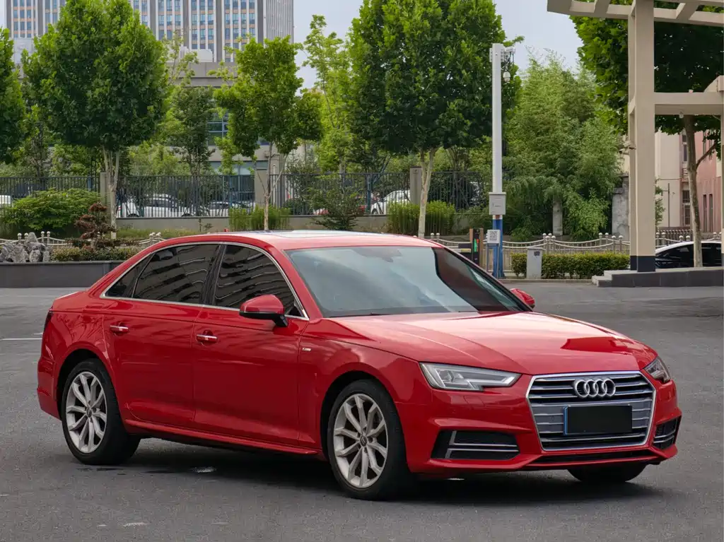Audi A4L 2018 — фото 3