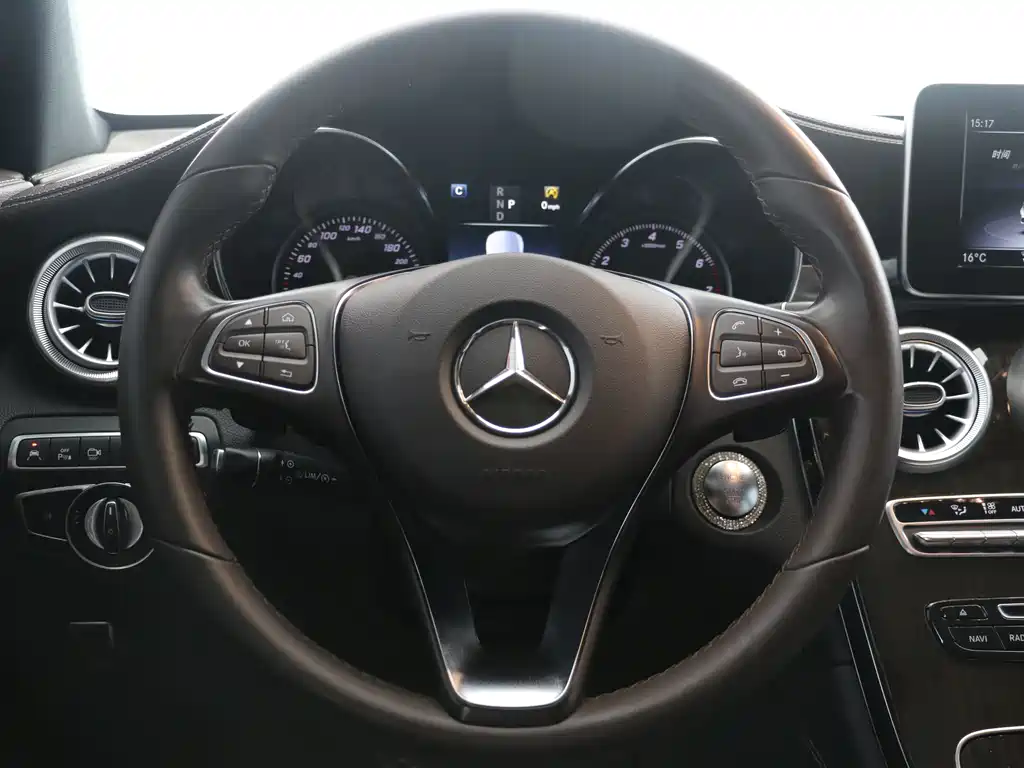 Mercedes-Benz GLC 2019 — фото 12