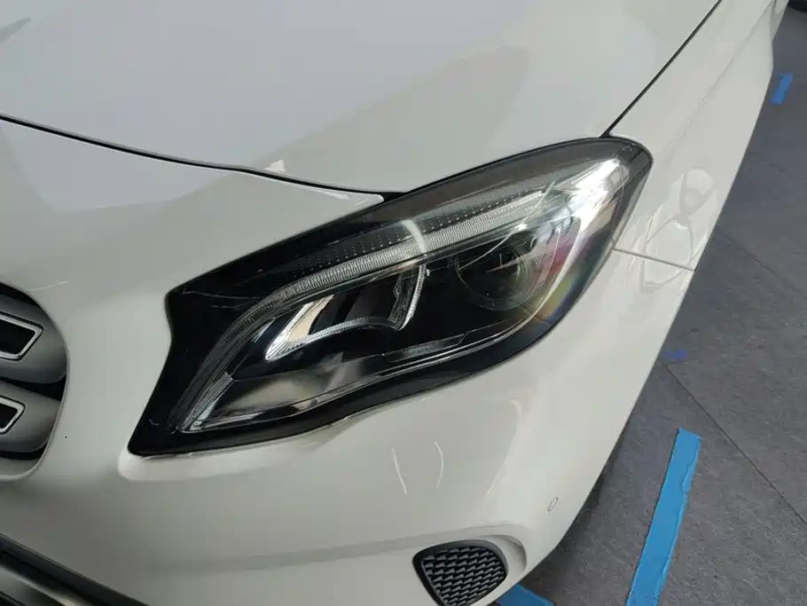 Mercedes-Benz GLA 2019