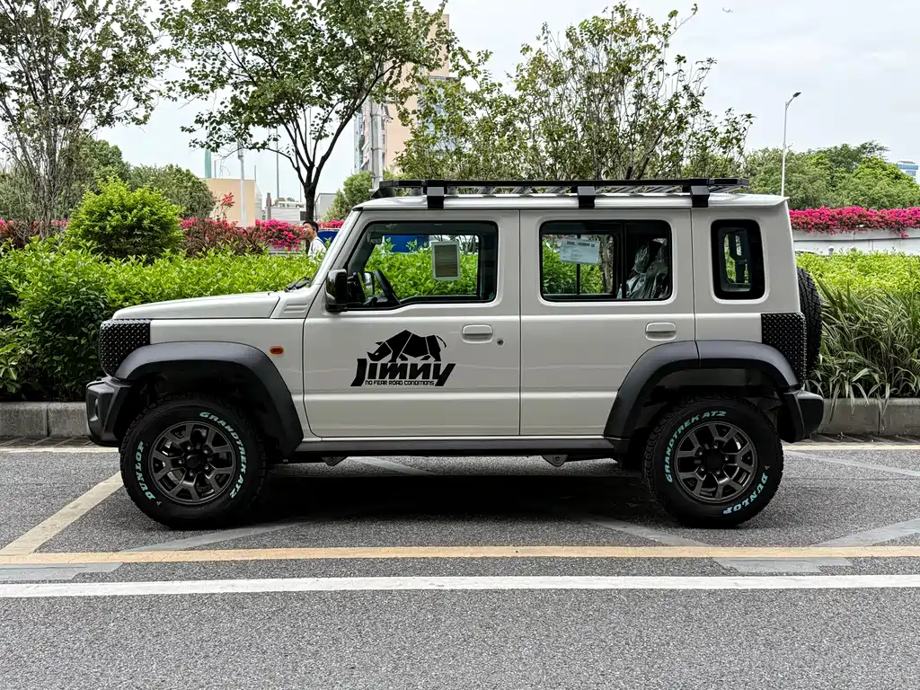 Suzuki Jimny — фото 3