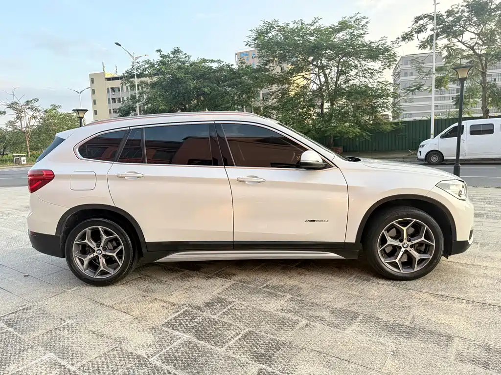 BMW X1 2017 — фото 10