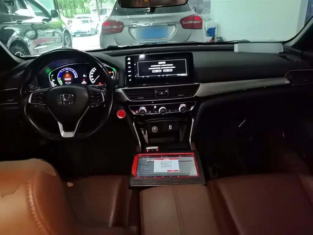 Honda Inspire 2022 — фото 10