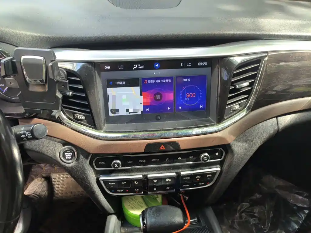GAC Trumpchi GS8 2017 — фото 6