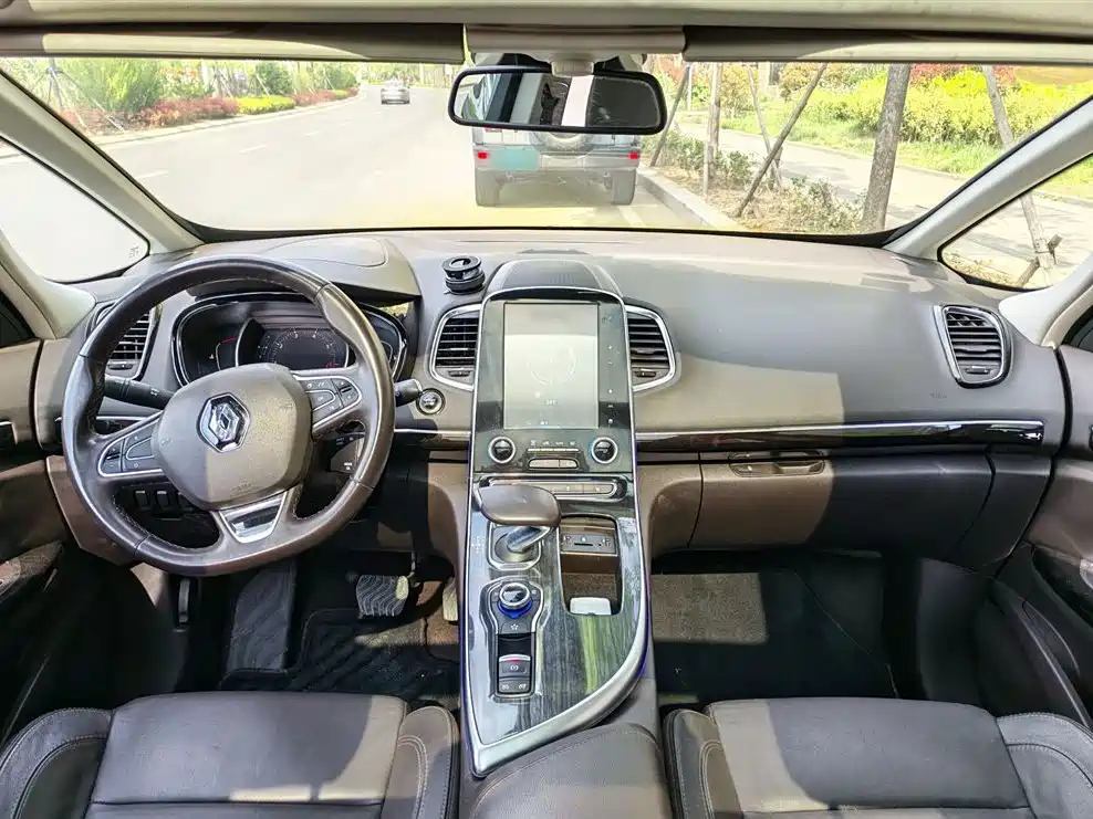 Renault Espace 2018 — фото 14