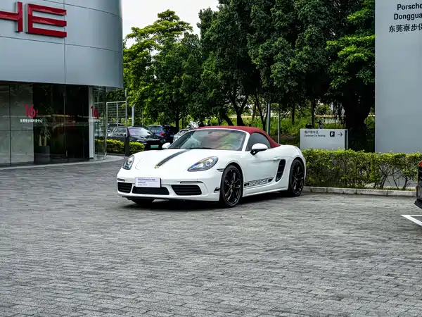 Porsche 718 2025