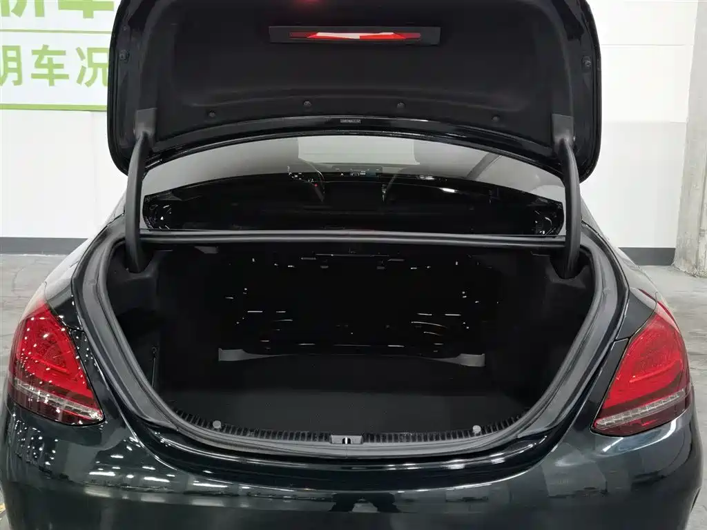 Mercedes-Benz C-Class 2019 — фото 16
