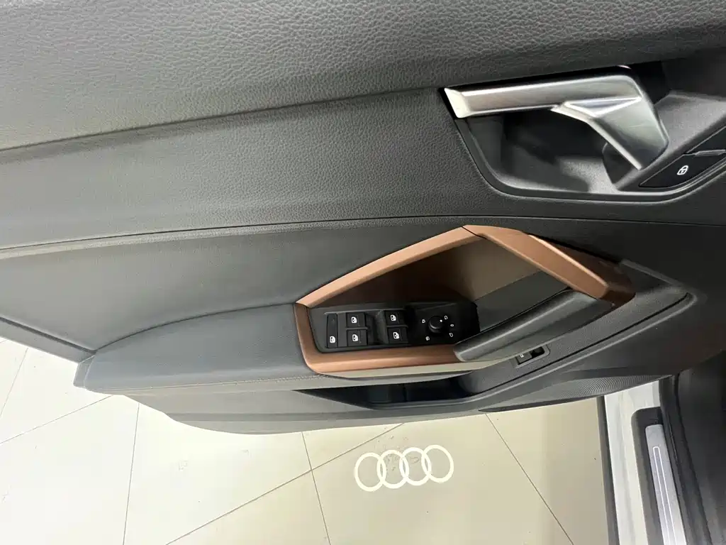Audi Q3 2023 — фото 18