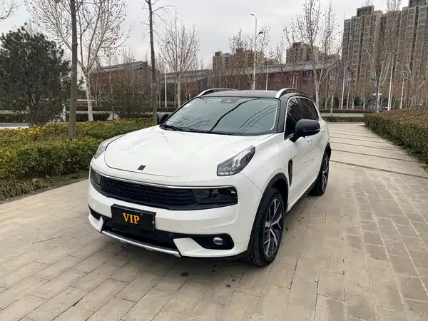 Lynk & Co 01 2019