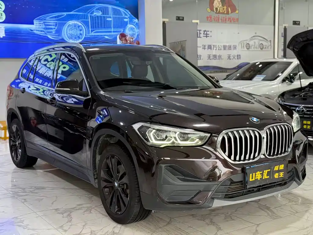 BMW X1 2021 — фото 3