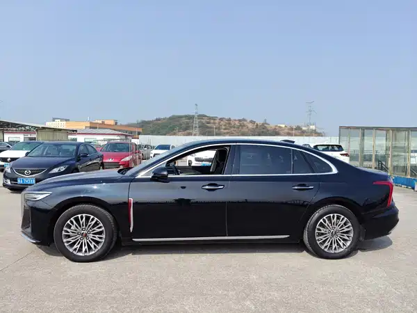 Hongqi H5 2022