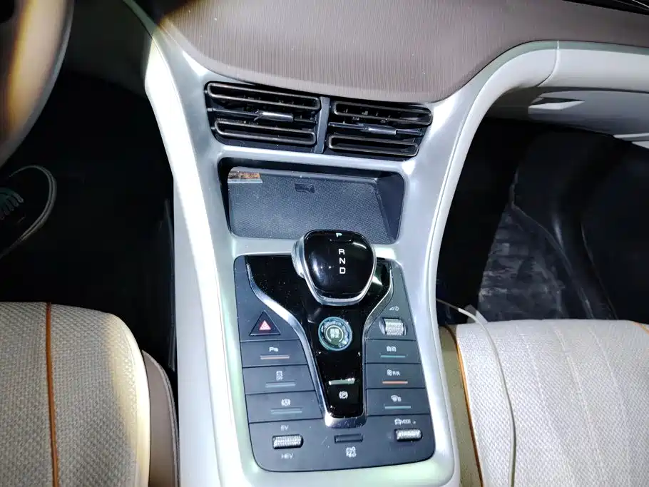 BYD Song Pro New Energy 2023 — фото 16