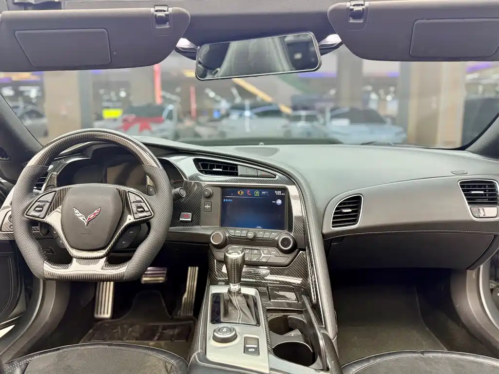 Chevrolet Corvette 2018 — фото 19