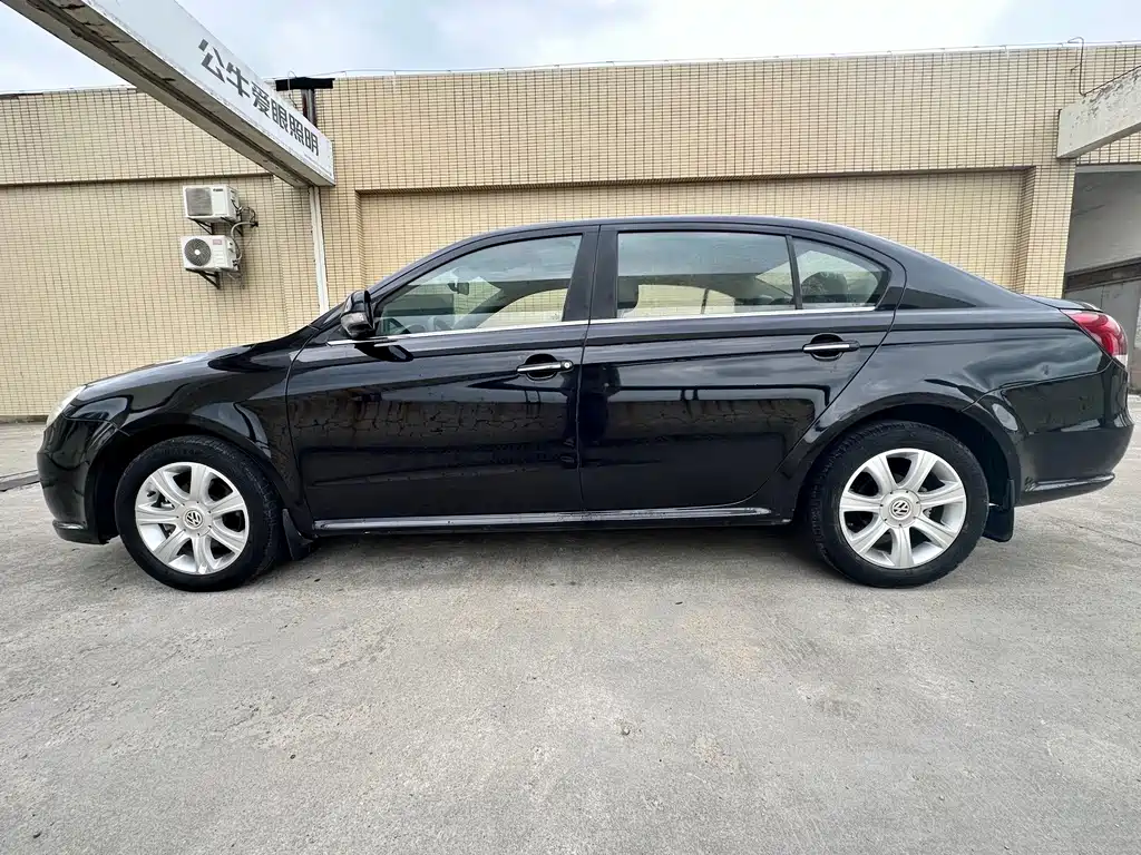 Volkswagen Lavida 2012