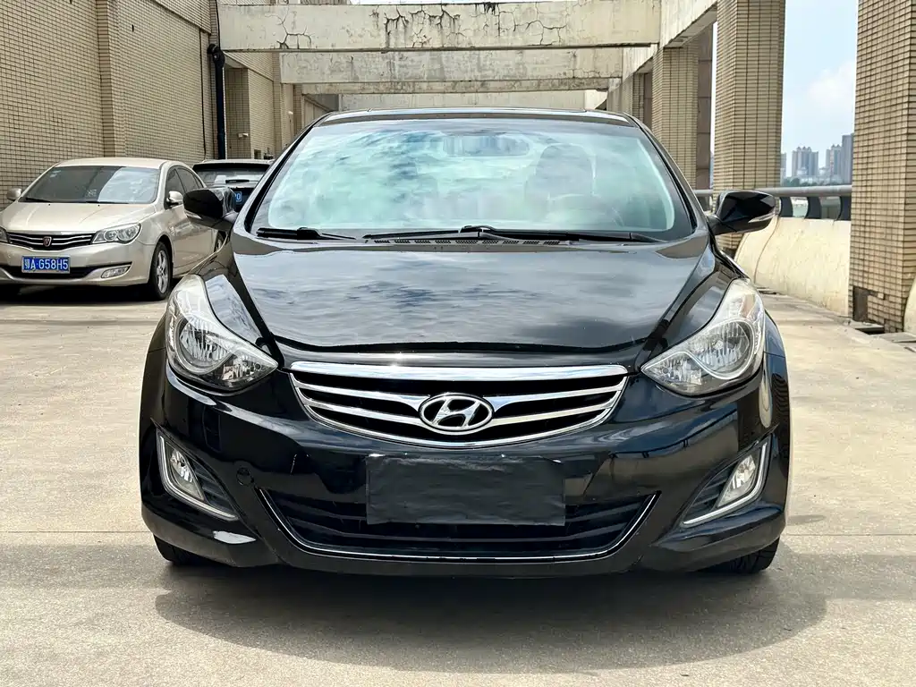 Hyundai Elantra 2013
