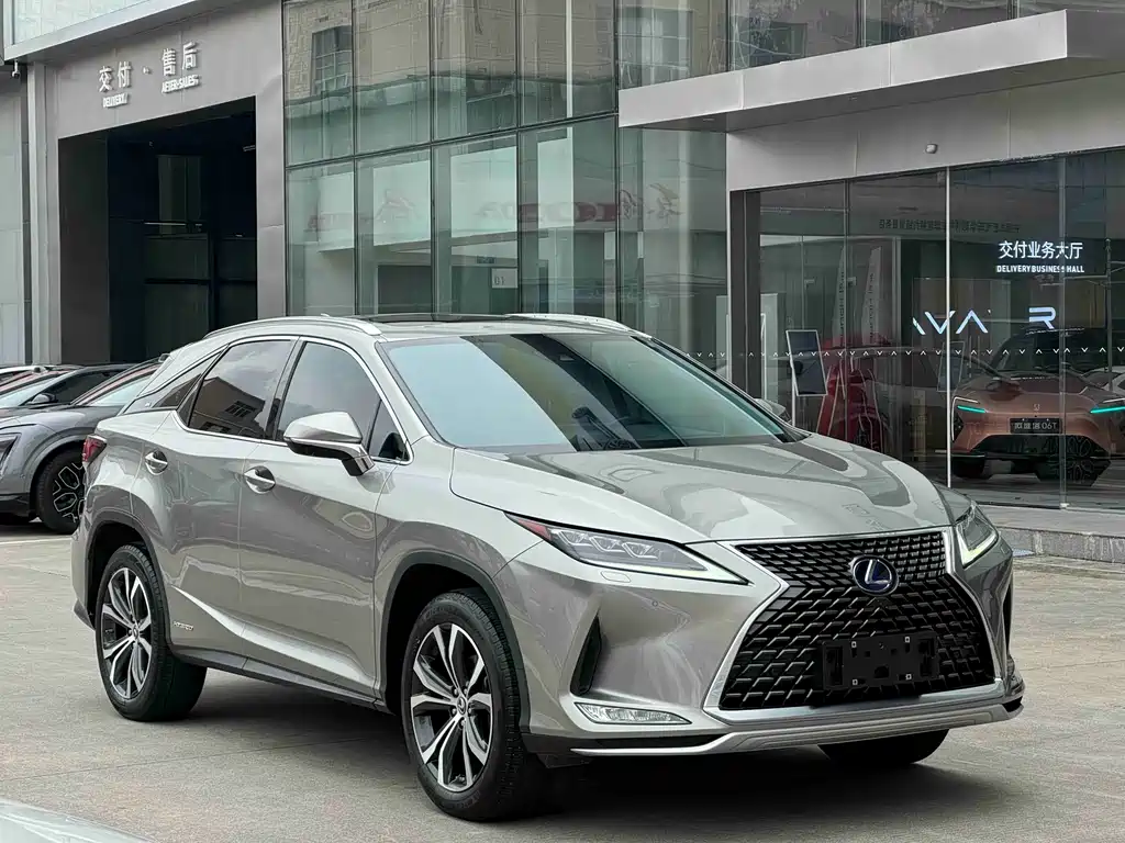 Lexus RX 2021 — фото 1