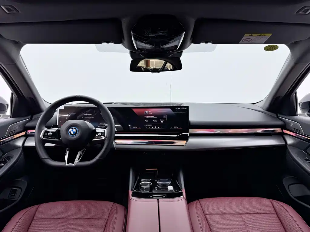 BMW i5 2025 — фото 18