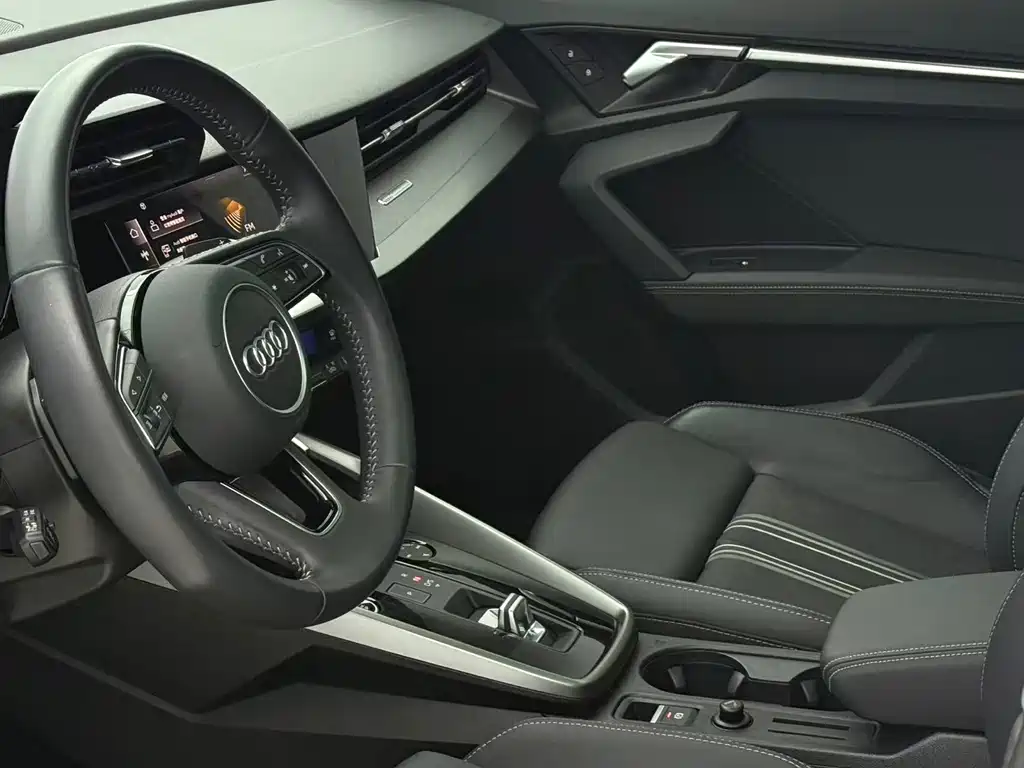 Audi A3 2022 — фото 15