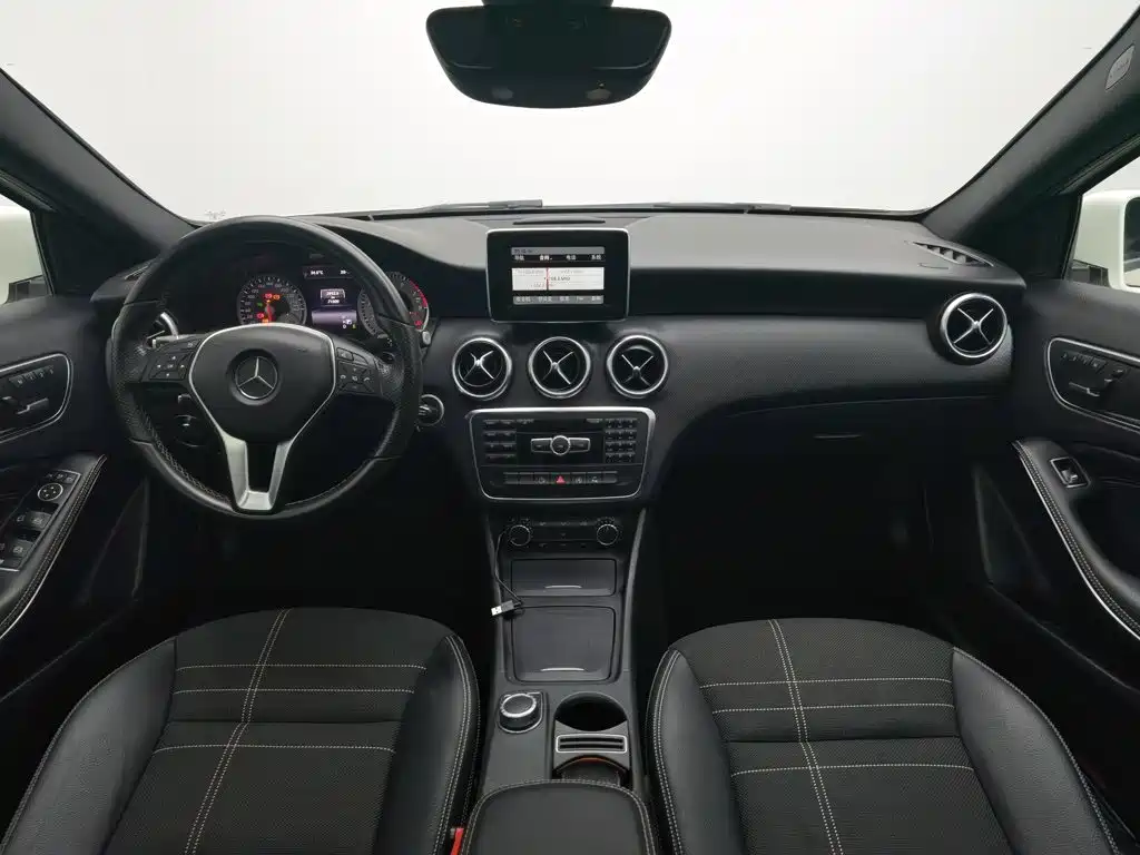 Mercedes-Benz A-Class 2015