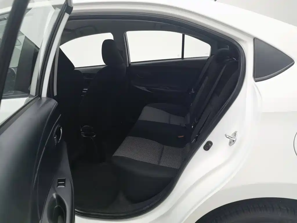 Toyota Vios 2019 — фото 15