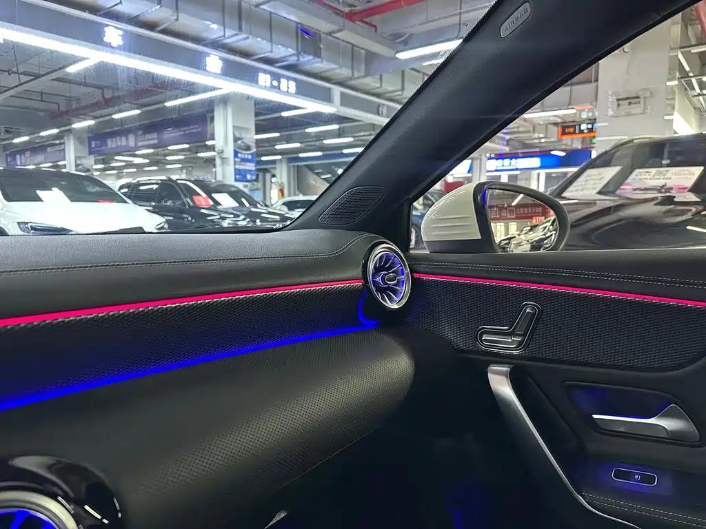 Mercedes-Benz A-Class 2022 — фото 24