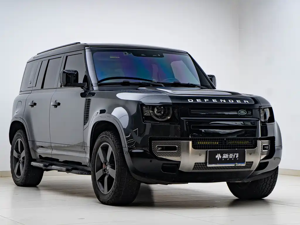 Land Rover Defender 2023 — фото 3