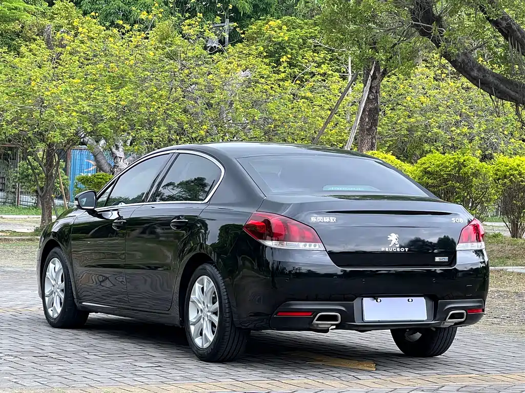 Peugeot 508 2015 — фото 6