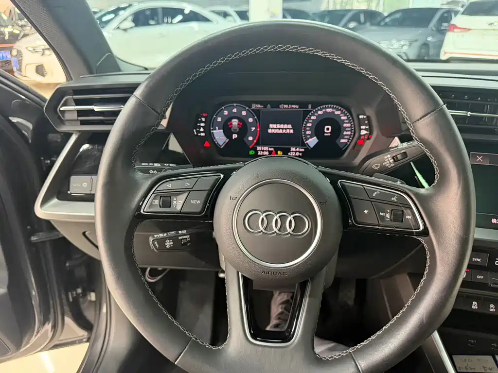Audi A3 2023 — фото 11