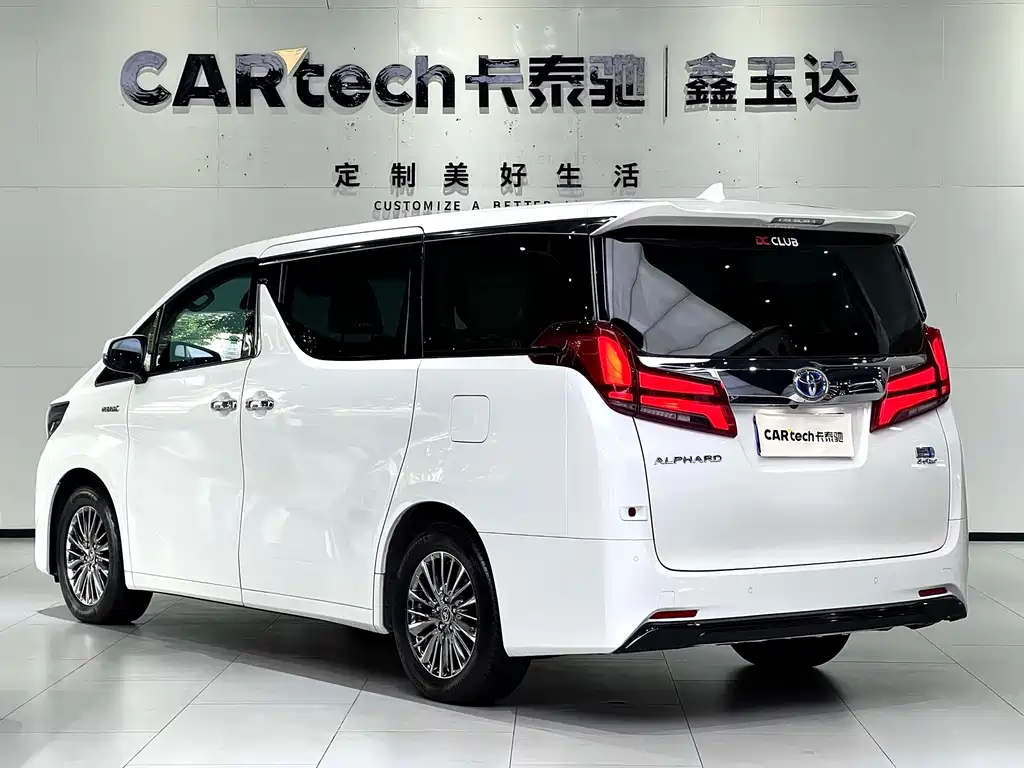 Toyota Alphard 2023 — фото 5