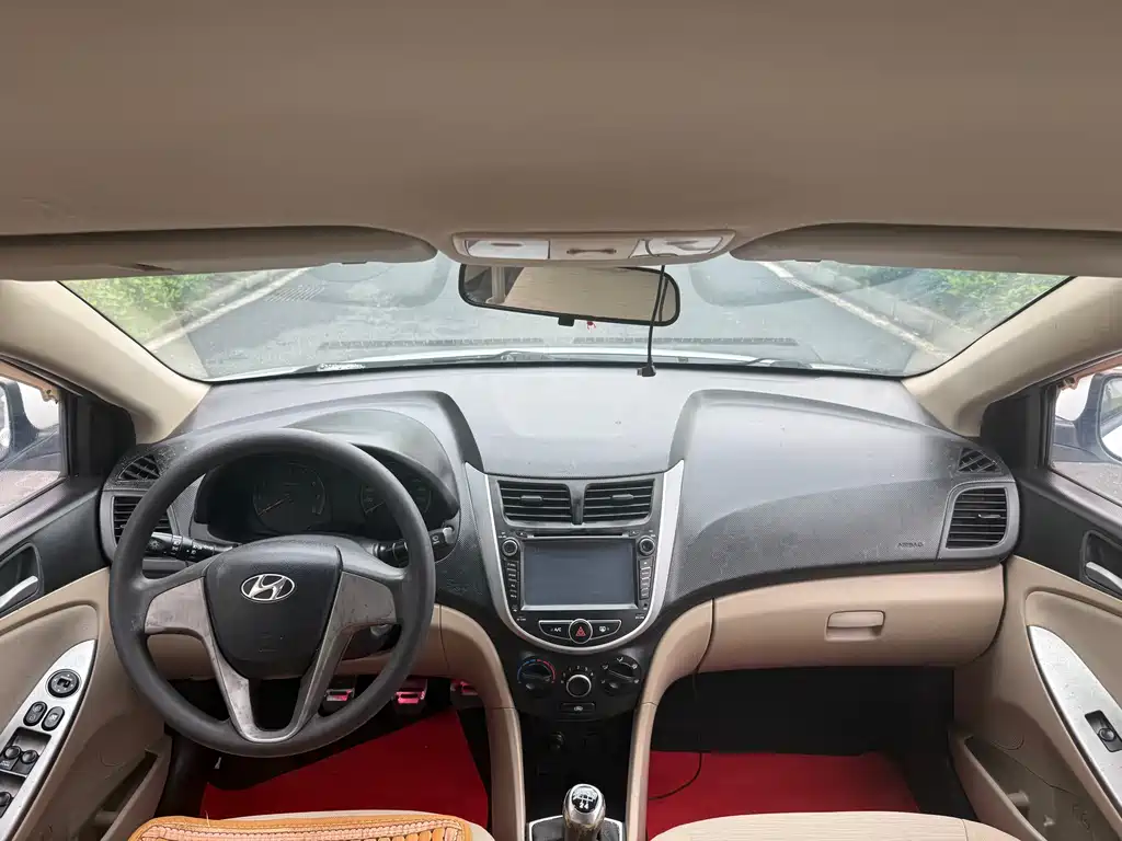 Hyundai Verna 2014 — фото 10