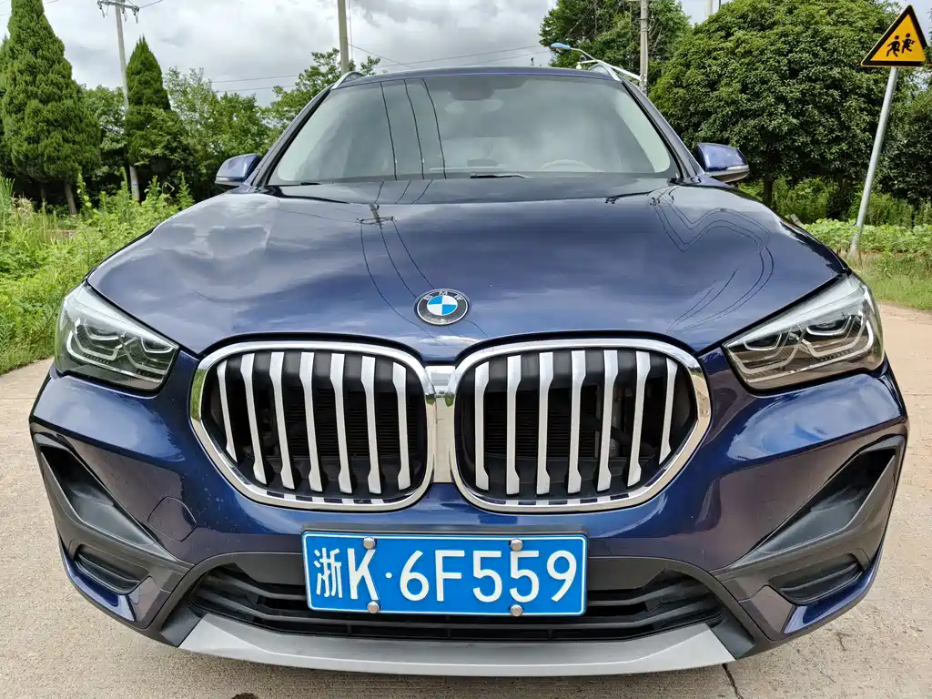 BMW X1 2020 — фото 1