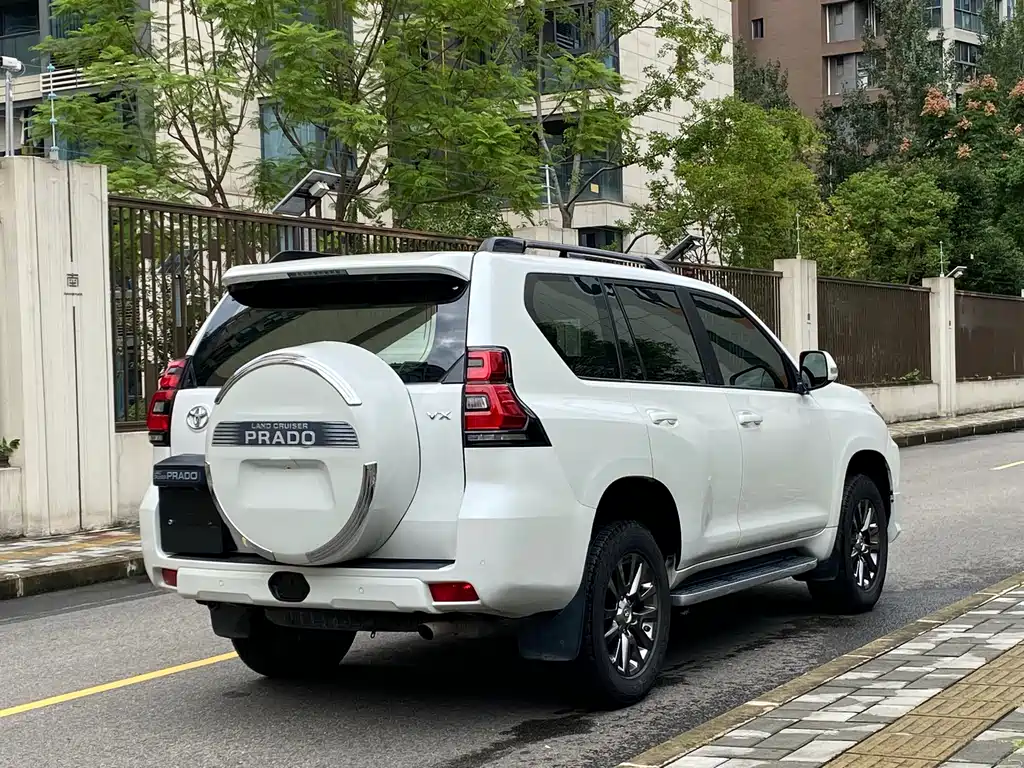 Toyota Prado 2019 — фото 16