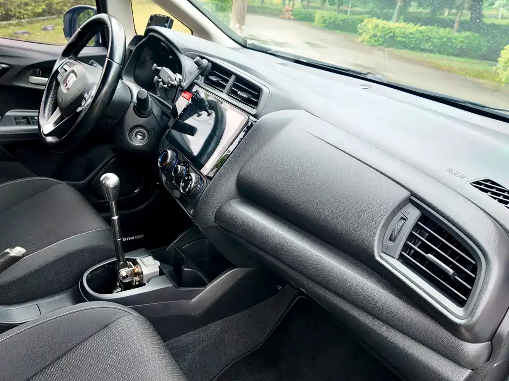 Honda Fit 2018 — фото 51