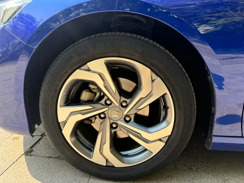 Honda Accord 2021 — фото 17