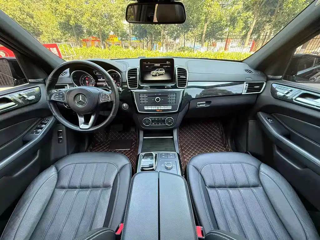 Mercedes-Benz GLS 2017 — фото 23
