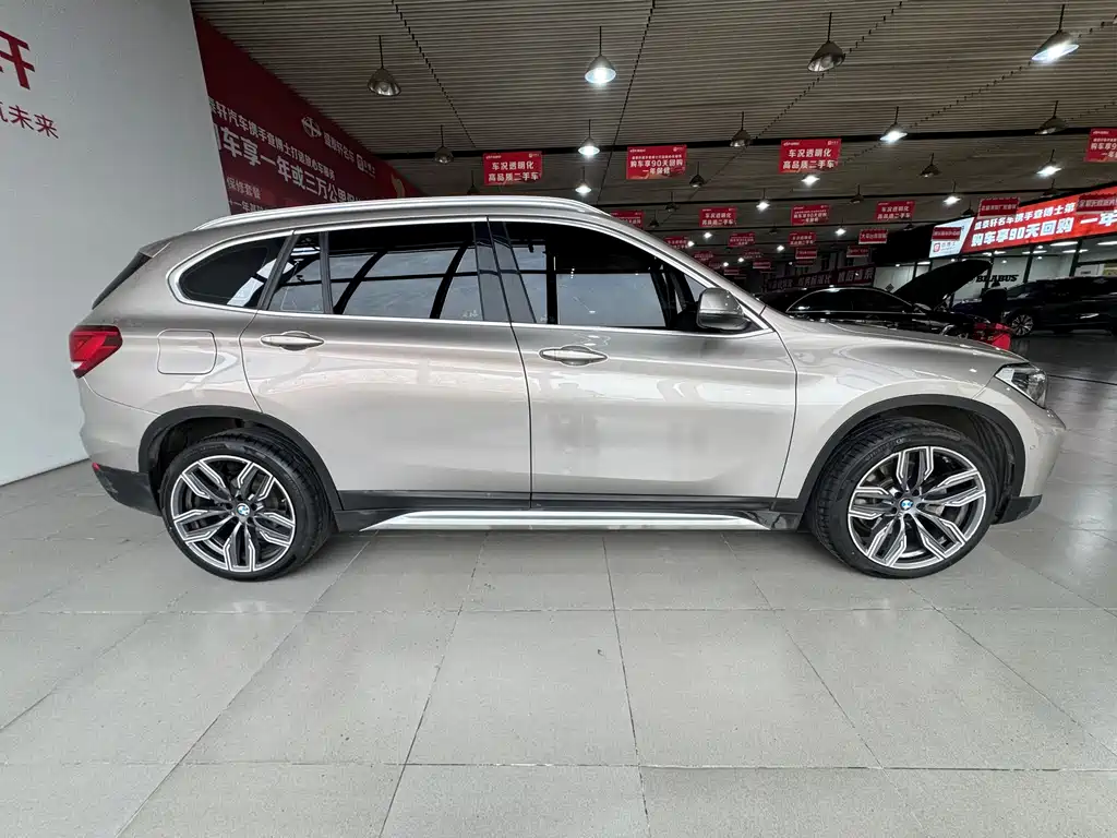 BMW X1 2020 — фото 3