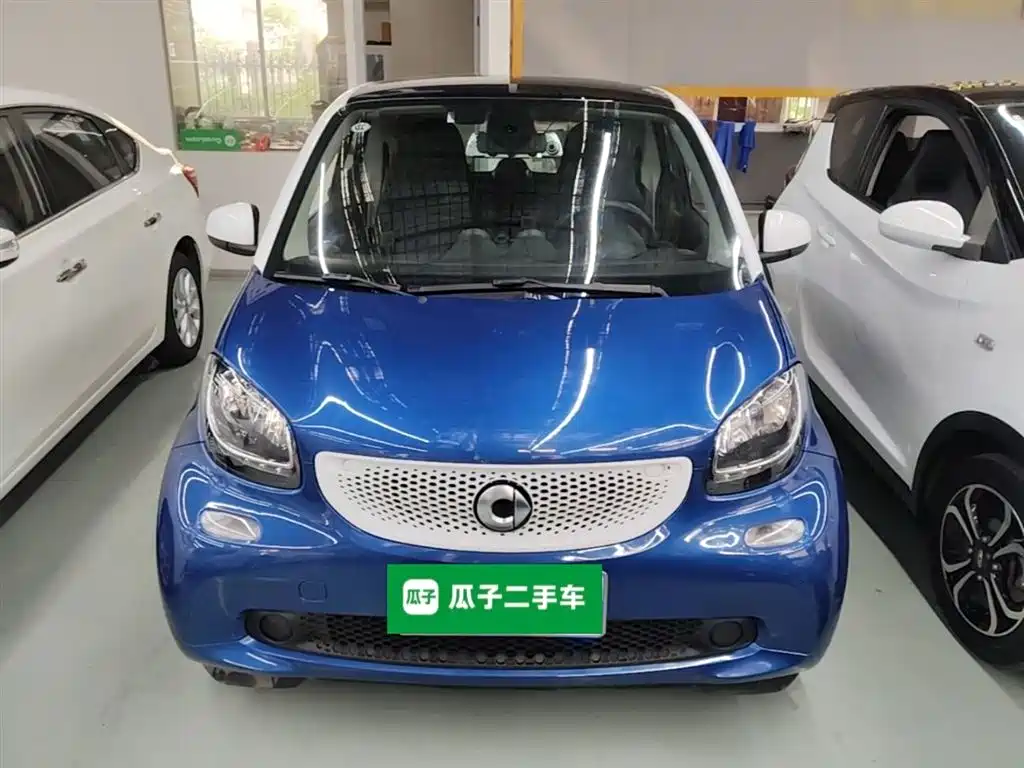 smart Fortwo 2018 — фото 3
