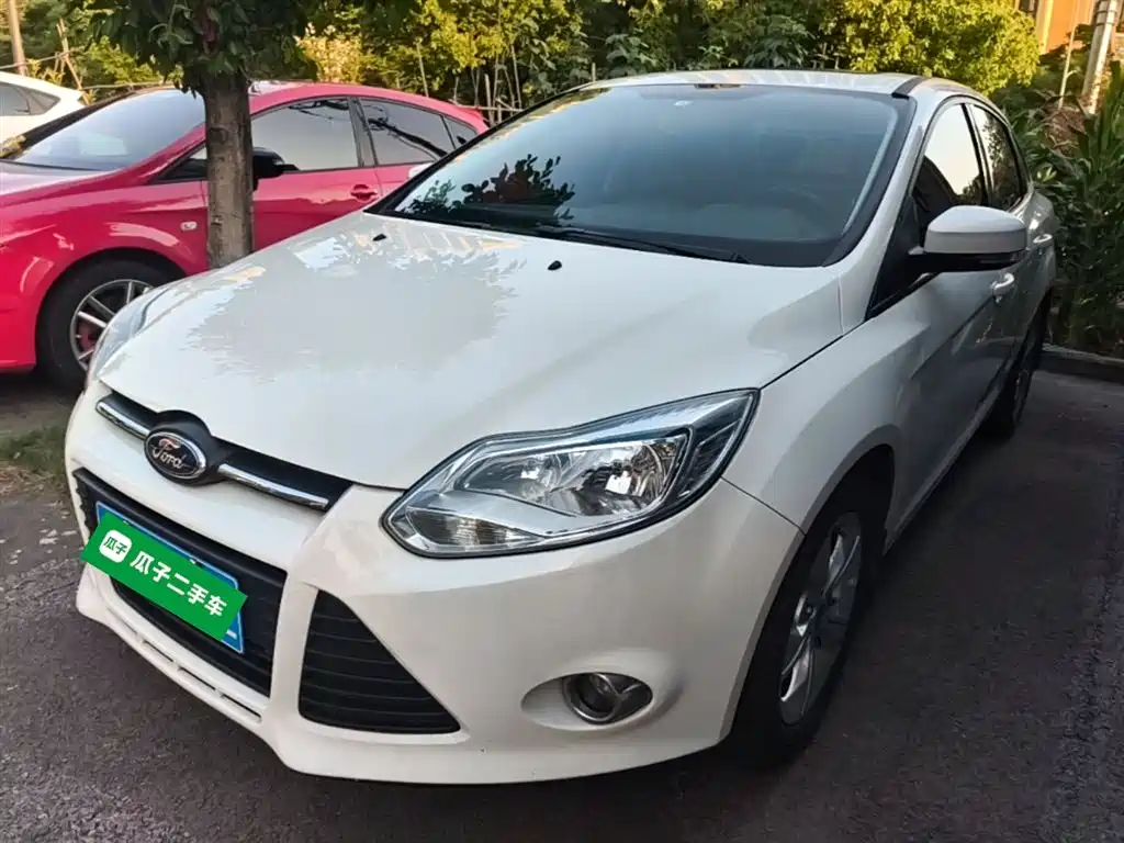 Ford Focus 2014 — фото 1