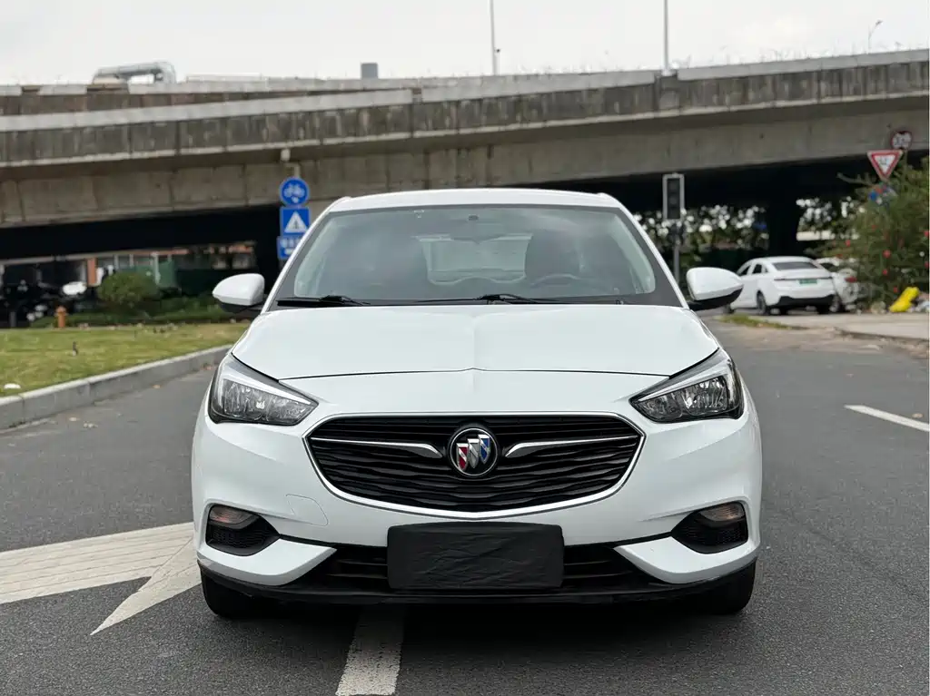 Buick Excelle 2021 — фото 2