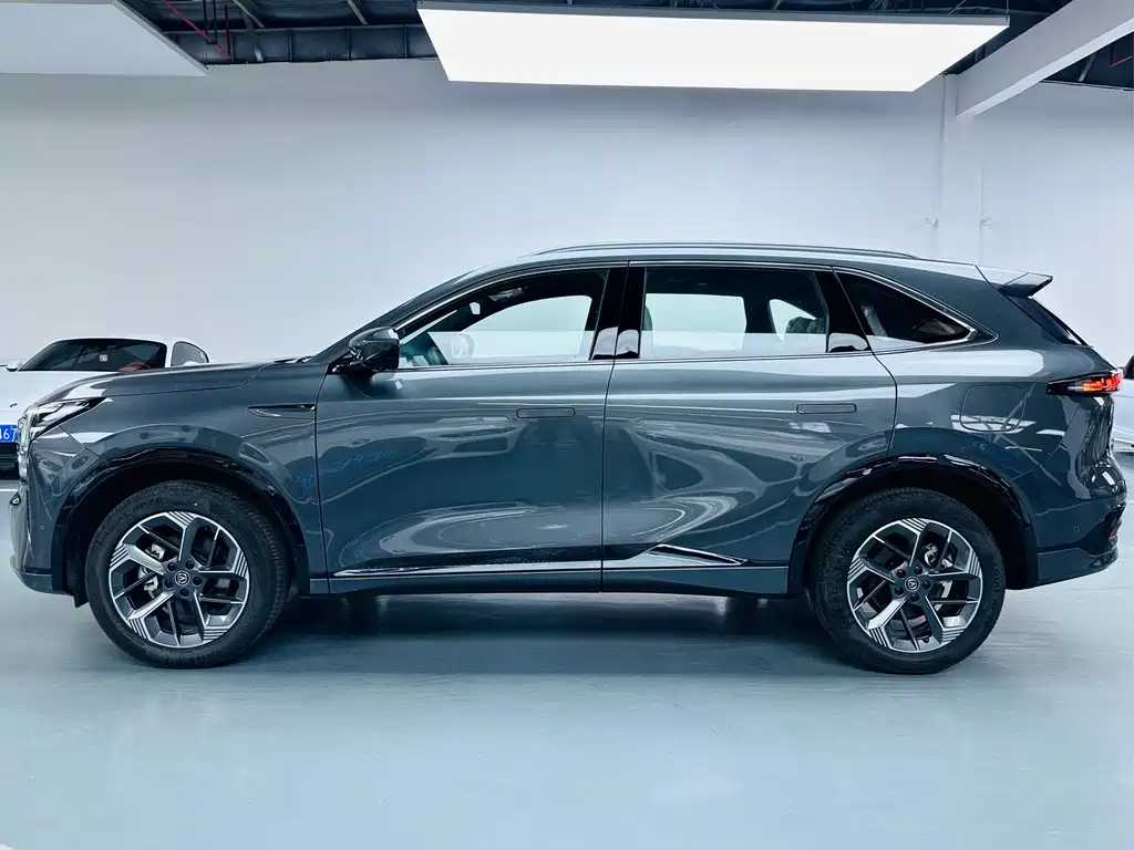 Changan CS75 PLUS 2026 — фото 12