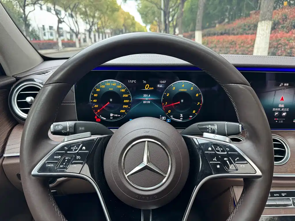 Mercedes-Benz E-Class 2021 — фото 10