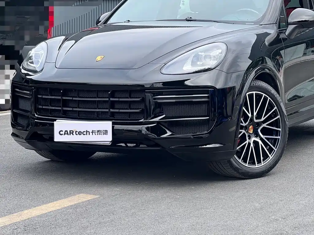 Porsche Cayenne 2013 — фото 1