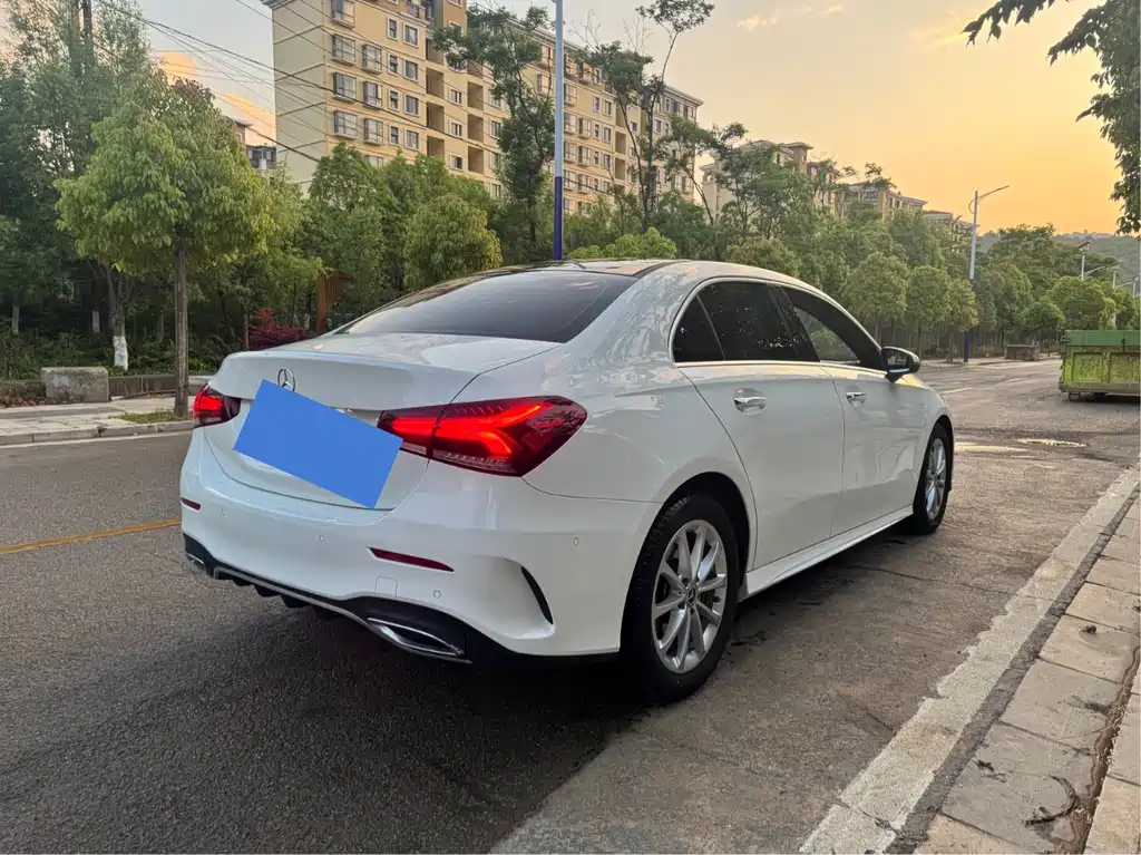 Mercedes-Benz A-Class 2021 — фото 10