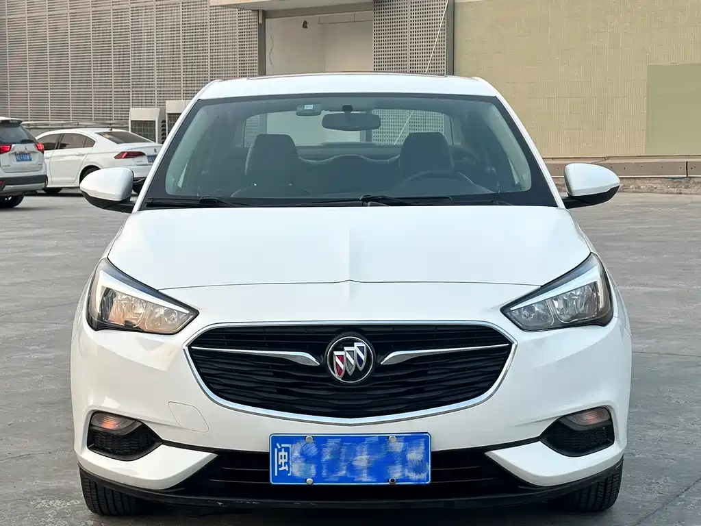 Buick Excelle 2018 — фото 2