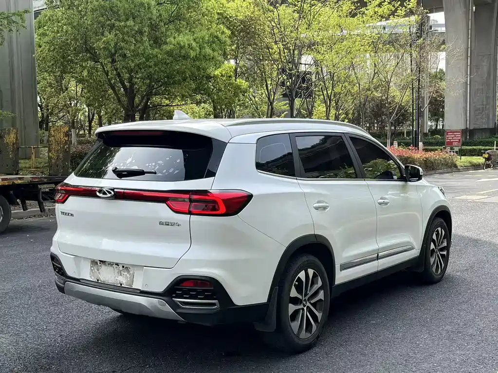 Chery Tiggo 8 2018 — фото 7