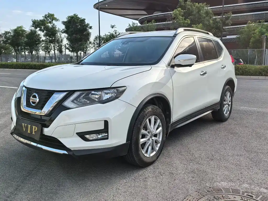 Nissan X-Trail 2019 — фото 1