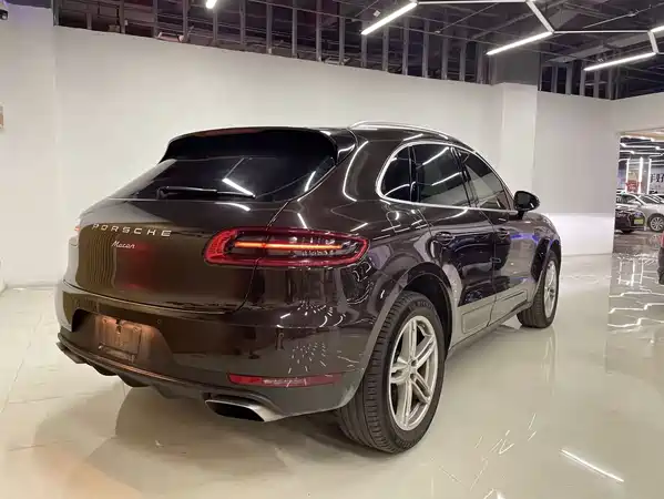 Porsche Macan 2016