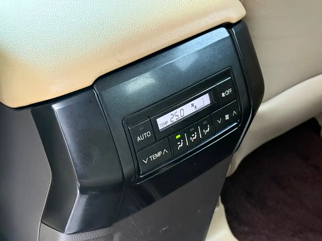 Toyota Prado 2016 — фото 19