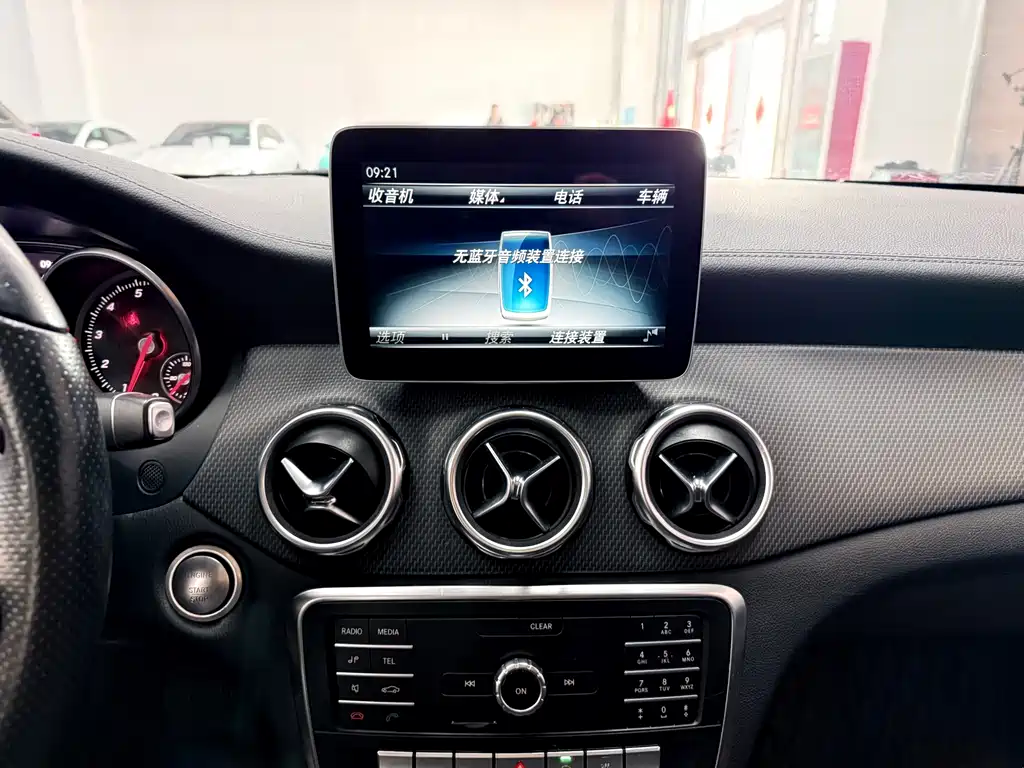 Mercedes-Benz GLA 2019 — фото 15