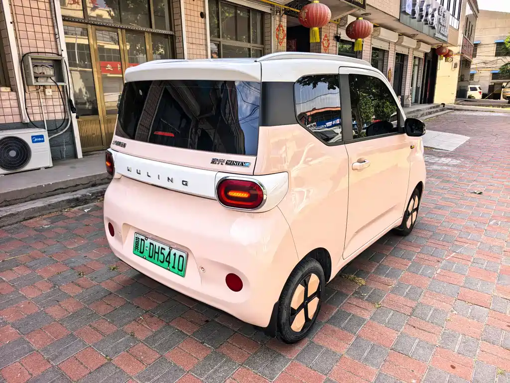 Wuling MINIEV 2024